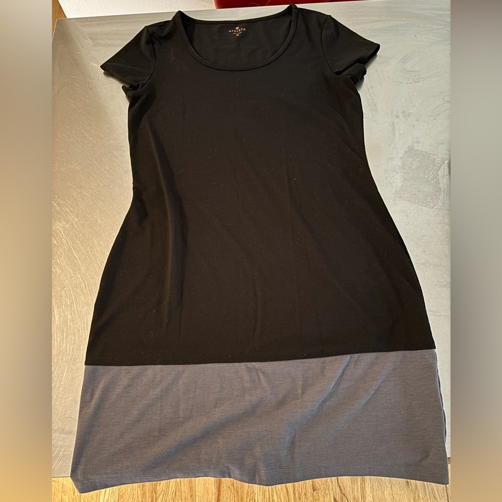 Athleta Short Sleeve Dress